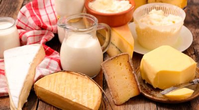 Yağlı pendir və qaymaq demensiya riskini AZALDIR