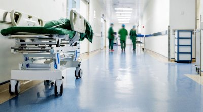 İki avtobusun toqquşması nəticəsində ölən və yaralananların sayı AÇIQLANDI