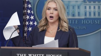 Ağ Evin hamilə qalan mətbuat katibi Trampa təşəkkür etdi