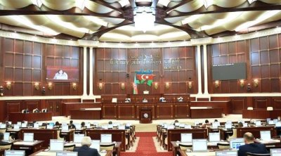 Milli Məclisdə ilin son iclası başladı - Hansı məsələlər müzakirə olunur?