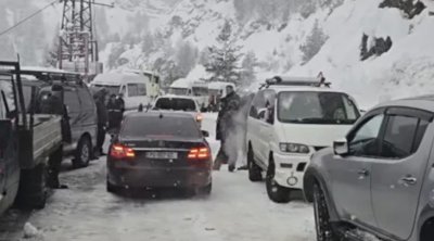 Gürcüstanda qar uçqunu səbəbindən tuneldə qalanlar təxliyə edildilər
