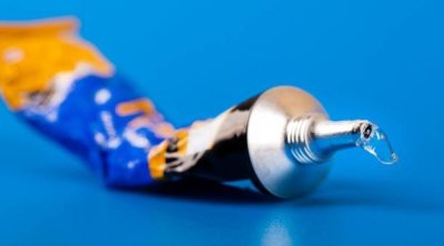 Azərbaycanda yapışqan istehsalı artıb