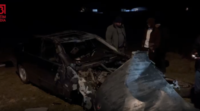 Zaqatalada AĞIR QƏZA – BMW yol kənarındakı ağaca çırpıldı – VİDEO