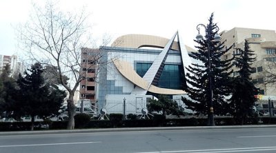 Tanınmış aparıcı "Space TV"dən getdi - FOTO