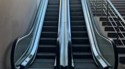 Qış parkındakı bütün eskalatorlar işə salındı &ndash; VİDEO