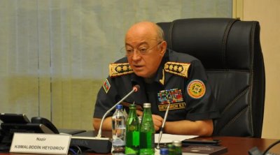 Nazir 10 il rəis işləyən polkovniki təqaüdə GÖNDƏRDİ