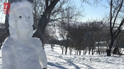 Qardan Nyutonun heykəlini yaratdı -Tanınmış naşirin qızının əl işi maraqla QARŞILANDI – FOTO