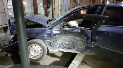 Gəncədə iki maşın toqquşdu, iki nəfər xəstəxanalıq oldu - FOTO