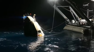 Kosmos tarixində İLK "tibbi təxliyə" – FOTO