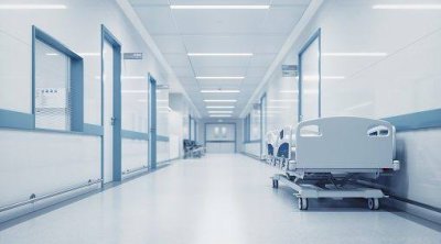 Bakıda körpünün üzərindəki qəzada iki qadın xəsarət aldı