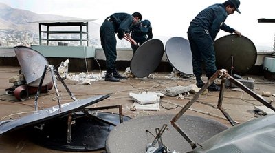 Maskalılar Tehranda reydlər keçirirlər - Evlərdə peyk antenaları sökülür