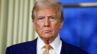 Tramp: "İran özünə yeni lider axtarmalıdır"