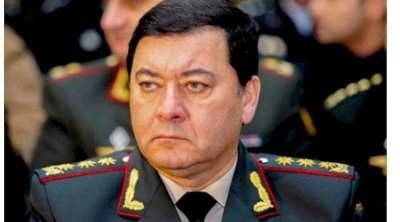 Nəcməddin Sadıkovun oğlunun biznes ortağı yenidən MƏHKƏMƏ QARŞISINDA