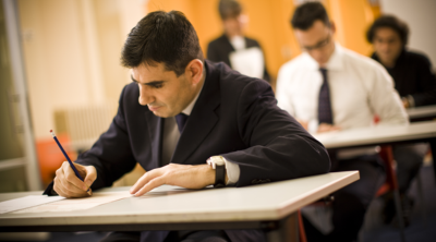 Ədliyyə orqanlarında işləmək istəyənlərin NƏZƏRİNƏ!