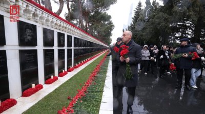 Emin Əmrullayev Şəhidlər xiyabanını ziyarət etdi - FOTO