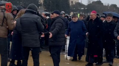 Şeyxülislam və dini konfessiya rəhbərləri Şəhidlər xiyabanında &ndash; VİDEO