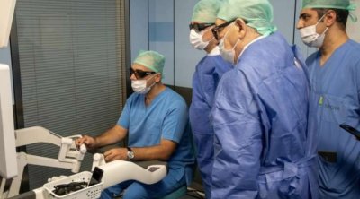 Azərbaycanda robotik üsulla qarın boşluğu əməliyyatlarına başlanılır