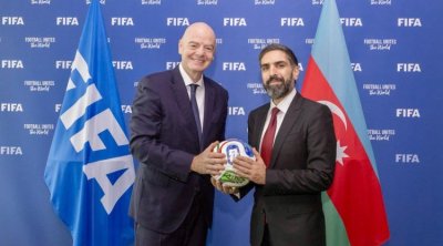 Rövşən Nəcəf FİFA prezidenti ilə GÖRÜŞDÜ
