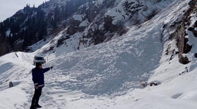 Alpinist 3630 metr yüksəklikdən təxliyə edildi