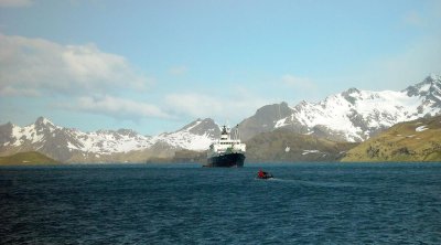 Dünyanın ən gözəl adası SEÇİLDİ - Yalnız gəmi ilə getmək mümkündür - FOTO