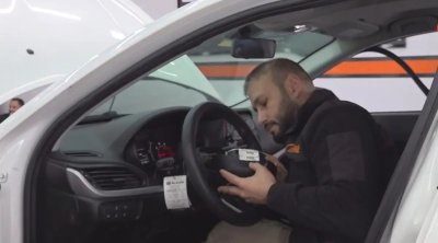 Maşınını satmaq istədi - Alıcıya cibindən pul verdi &ndash; TƏFƏRRÜAT - FOTO/VİDEO