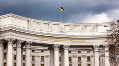 Ukrayna XİN: &ldquo;Zelenski Putinlə görüşməyə hazırdır&rdquo;