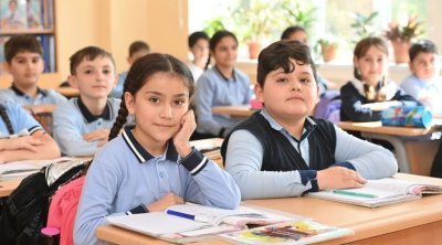 Dünyəvi təhsil mühitinə zidd dini geyimlər - Gələcək üçün hansı təhlükələri YARADIR? - ARAŞDIRMA