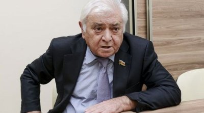 Aqil Abbas: &ldquo;Azərbaycan Yazıçılar Birliyi niyə ləğv olunmalıdır ki?&rdquo;