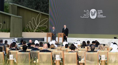 Azərbaycan Prezidenti: BƏƏ bir çox ölkələr üçün həqiqətən bir nümunədir