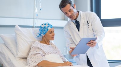 Xərçəng müalicəsində inqilab: Şişi &ldquo;donduran&rdquo; dərman hazırlandı