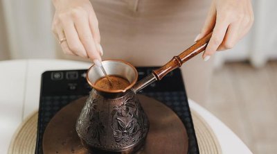 Səhərlər qəhvə içmək "bədən üçün şok"dur