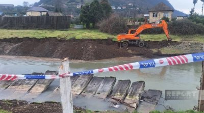 Astarada torpaq sürüşməsi olub - FOTO