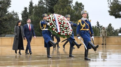 ABŞ səfirliyi: Vens ailəsinin Şəhidlər xiyabanına ziyarəti Azərbaycan xalqının cəsarətinə hörmət əlamətidir