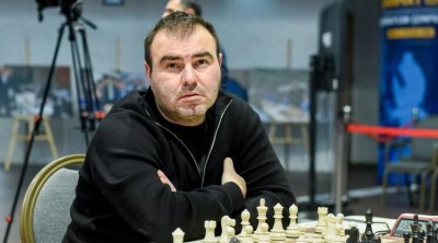 Çempionatda 1/4 final mərhələsi başladı - Şəhriyar Məmmədyarov qələbə qazandı