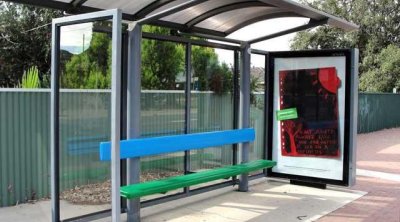 Bakıda dayanacaqda çantasını unudan şəxsin qızılları oğurlandı