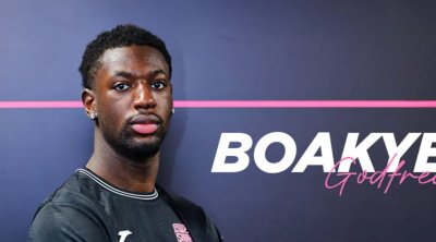 &ldquo;Sabah&rdquo; İngiltərə klubunun futbolçusunu TRANSFER ETDİ