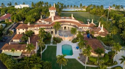 Trampın iqamətgahının ərazisinə girən silahlı şəxs zərərsizləşdirildi - VİDEO