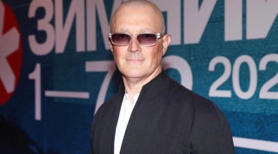 48 yaşlı aktyor 21 yaşlı balerina ilə EVLƏNDİ – FOTO