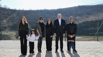 İlham Əliyev ailəsi ilə birgə Xocalının Xanabad KƏNDİNDƏ - FOTO/VİDEO