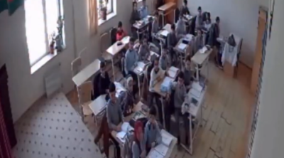 Şamaxıdakı zəlzələdə şagirdlər sinifdən belə QAÇIB &ndash; VİDEO