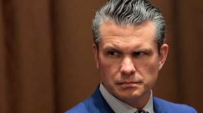 Pentaqon rəhbəri İranı &ldquo;xərçəng şişi&rdquo; ilə müqayisə etdi