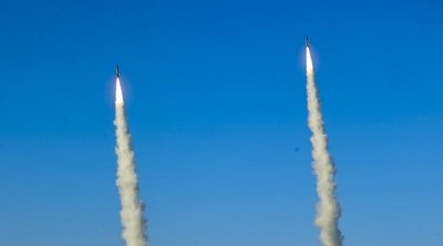 Tehranda hökumət binalarına zərbələr endirilir - VİDEO