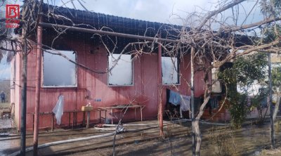 Kürdəmirdə ev yanaraq külə döndü - FOTO/VİDEO