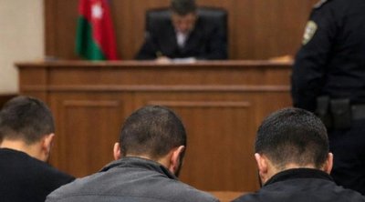 Qaçırdığı qızı zorla videoya çəkdi - Dostları ilə birgə tutuldu