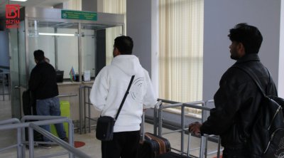 Hindistan vətəndaşları İrandan Azərbaycana GƏLDİ - FOTO