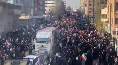 İranın öldürülən generalları ilə vida mərasimi &ndash; VİDEO