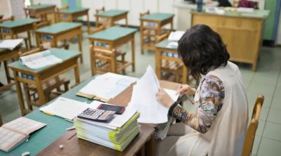 Müəllimlərə ŞAD XƏBƏR- Maaşdan əlavə 500 manat alacaqlar