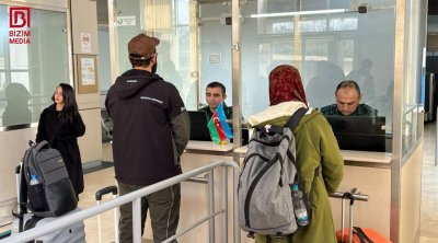 16 hindistanlı tələbə İrandan Azərbaycana gətirildi &ndash; FOTO