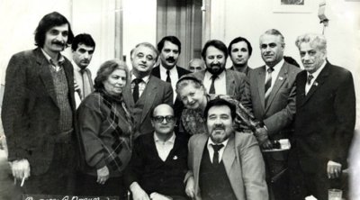 Vəfatından sonra bu tarixi foto yenidən gündəm oldu...