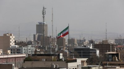 İran Keşm adasındakı mülki obyektlərə zərbələr endirilməsində ABŞ və İsraili İTTİHAM ETDİ